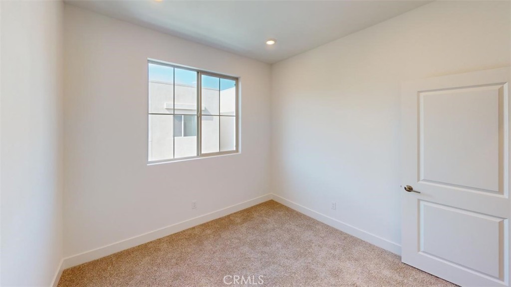 1689 Intrepid Lane San Pedro, CA 90732 - Photo 44 of 51 an empty room with a window