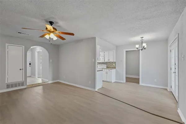 $1,875 | 805 North Shore Drive, Garland, TX 75040