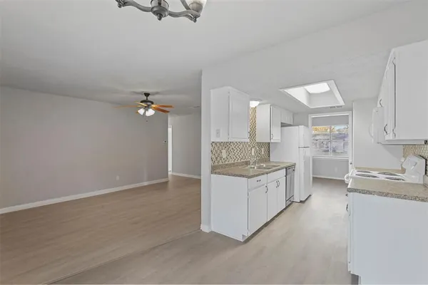 $1,875 | 805 North Shore Drive, Garland, TX 75040