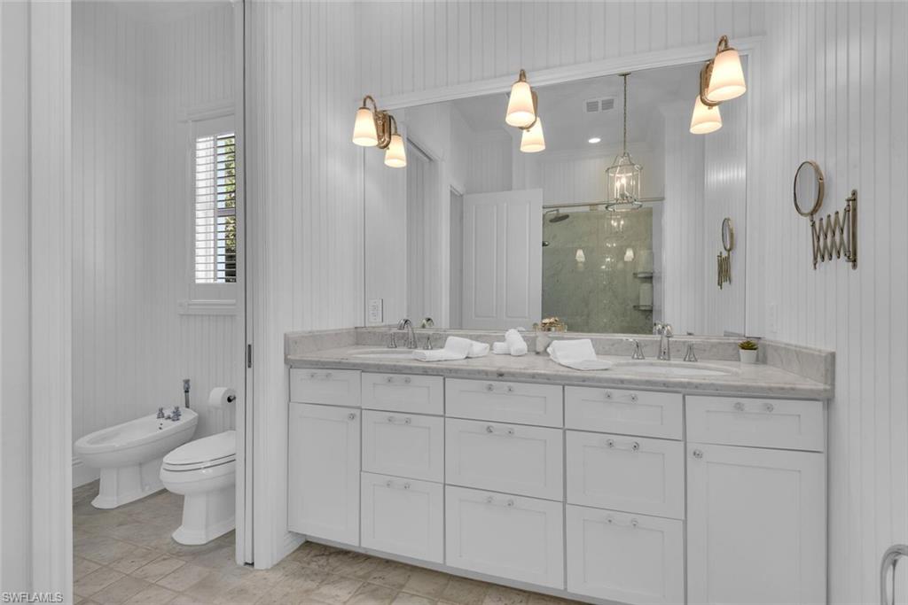 362 2nd Avenue North Naples, FL 34102 - Photo 23 of 38