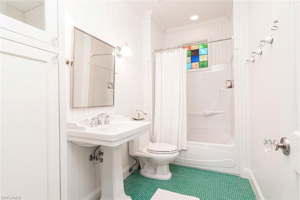 362 2nd Avenue North Naples, FL 34102 - Photo 30 of 38 Upstairs guest bath main house