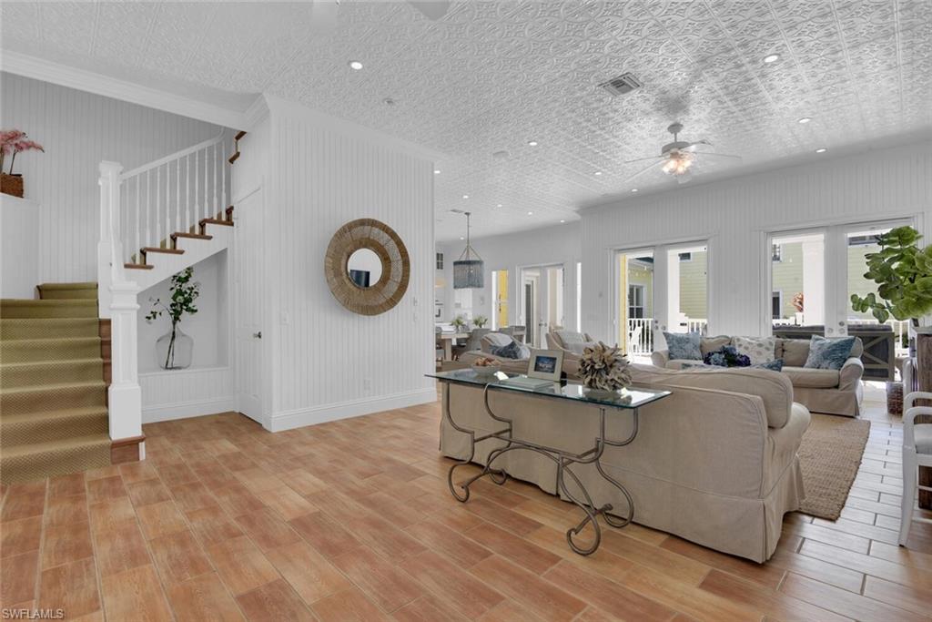 362 2nd Avenue North Naples, FL 34102 - Photo 10 of 38