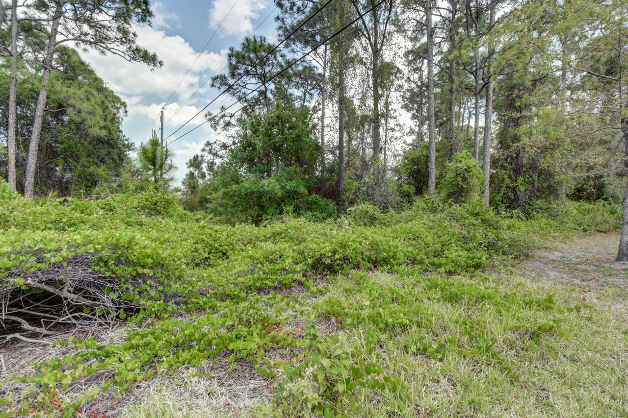 1752 Southwest Del Rio Boulevard Port St. Lucie, FL 34953 - Photo 20 of 22 DSC_7581_2_3_4_5_6_7
