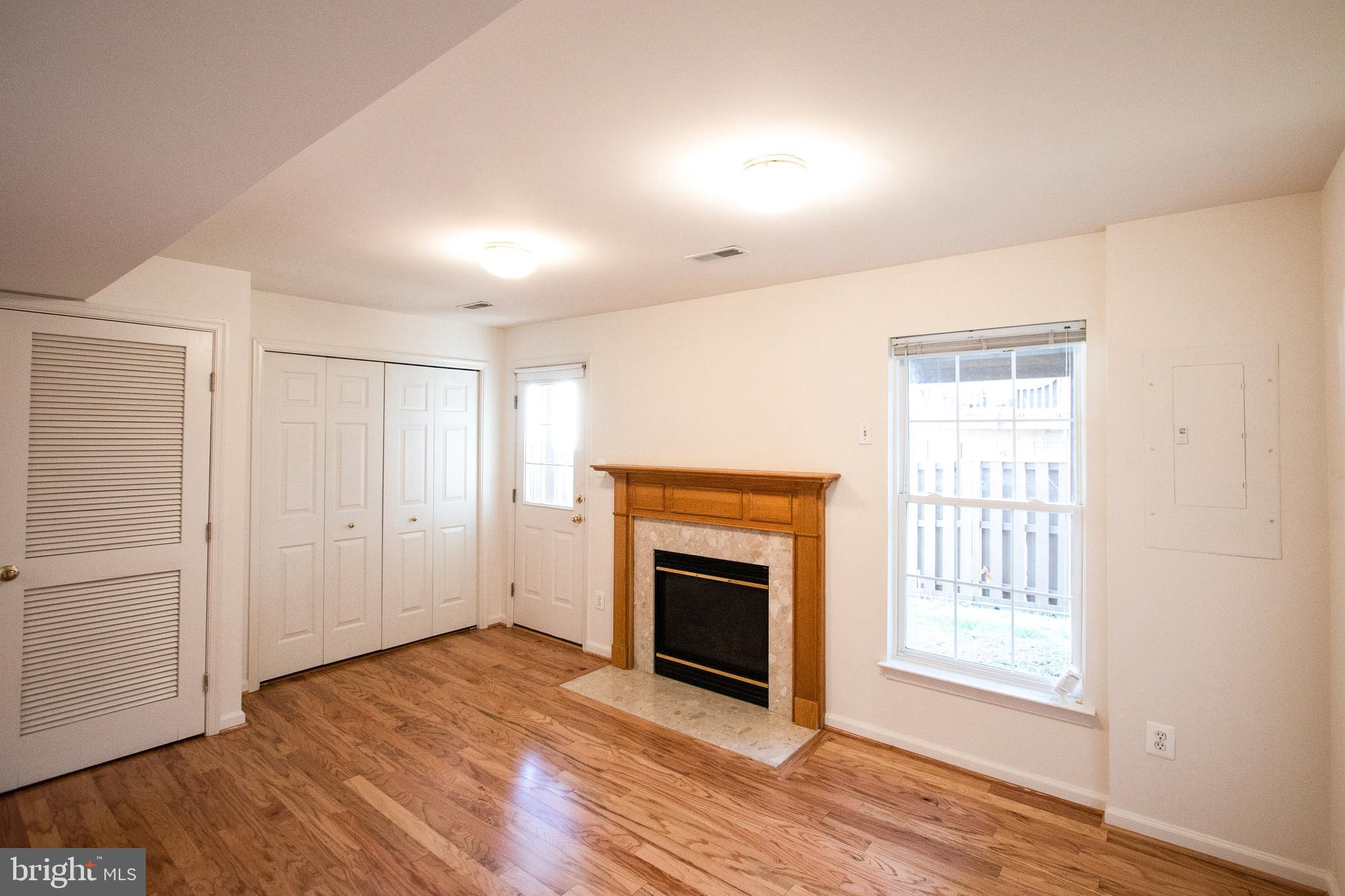 6401 Lureta Ann Lane Springfield, VA 22150 - Photo 6 of 28