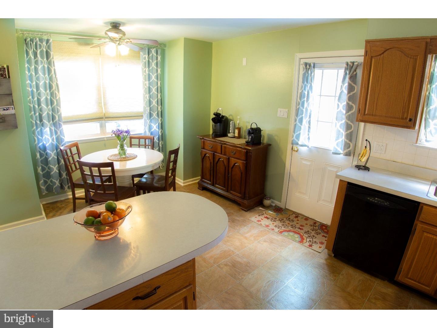 1485 Bluejay Road Roslyn, PA 19001 - Photo 3 of 17 Kitchen
