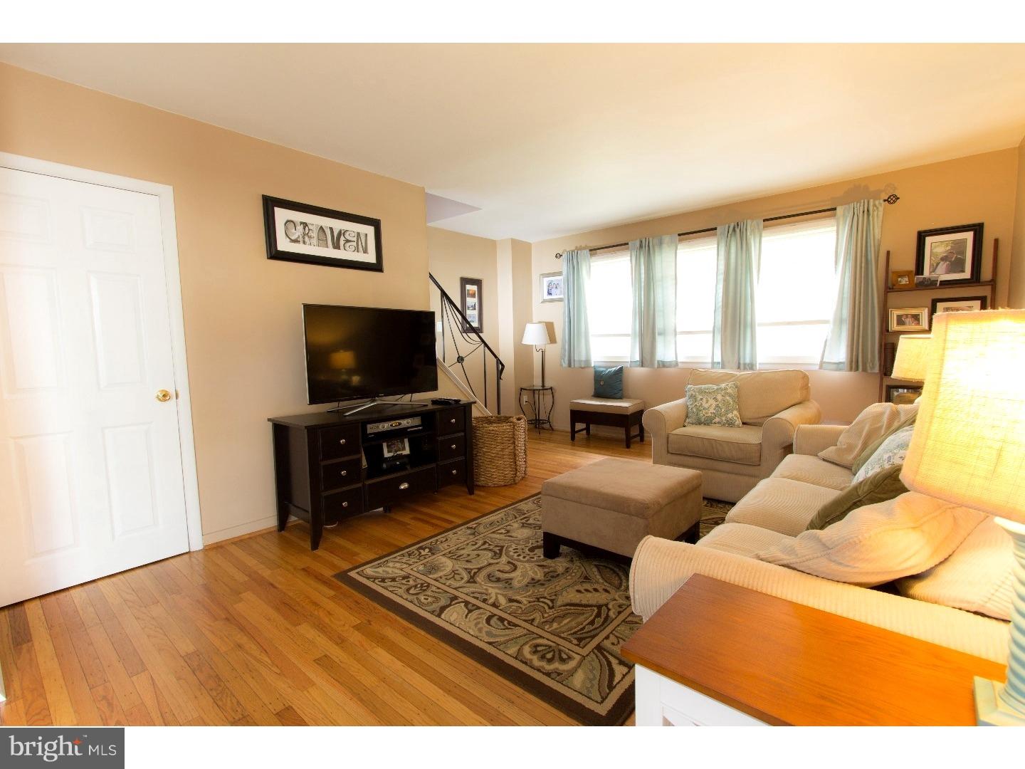 1485 Bluejay Road Roslyn, PA 19001 - Photo 5 of 17 Family Room
