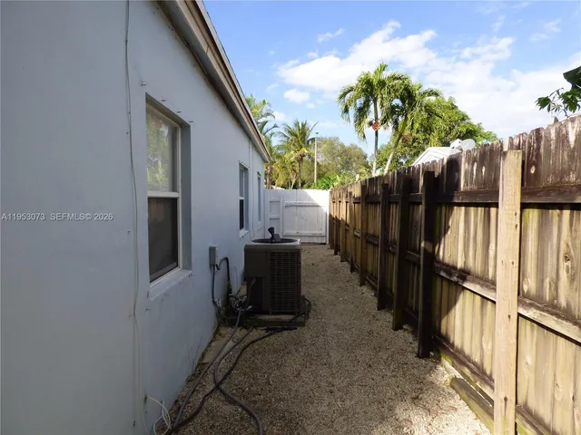 $2,950 | 2148 Northeast 182nd Street, North Miami Beach, FL 33162