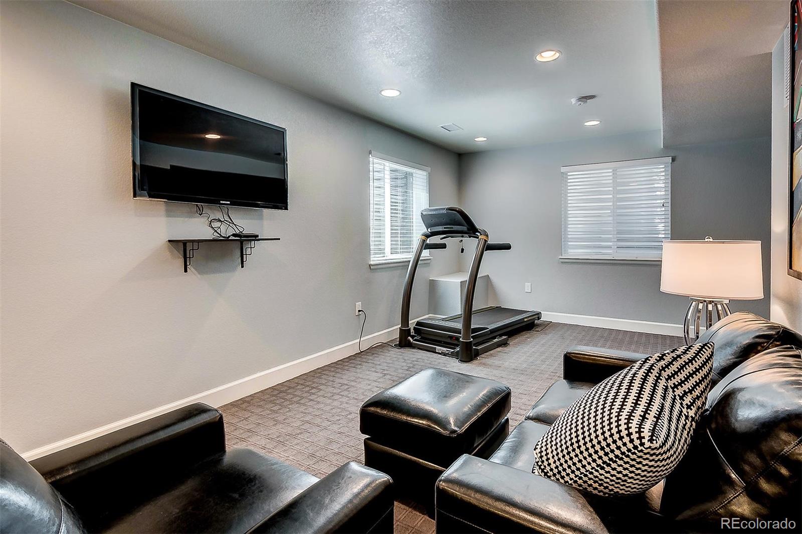 10476 Wagon Highlands Ranch Highlands Ranch, CO 80130 - Photo 19 of 28 Gallery Image 19