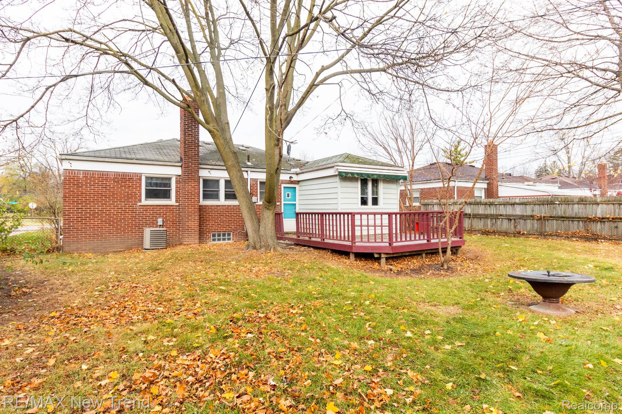 9744 Farmington Road Livonia, MI 48150 - Photo 35 of 36 Gallery Image 35