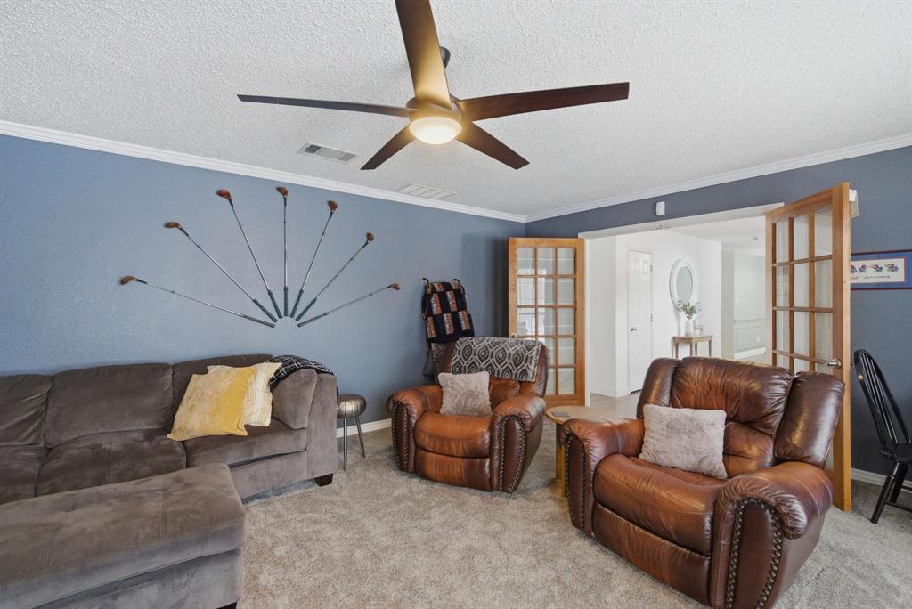 1936 Spinnaker Lane Azle, TX 76020 - Photo 4 of 28