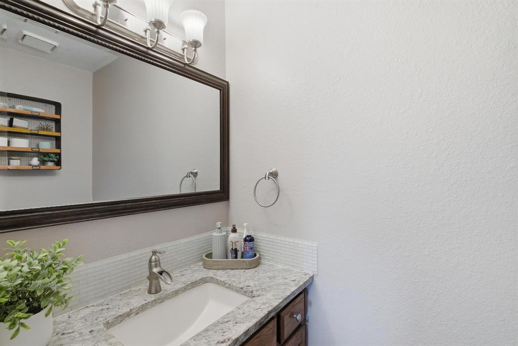 1936 Spinnaker Lane Azle, TX 76020 - Photo 8 of 31