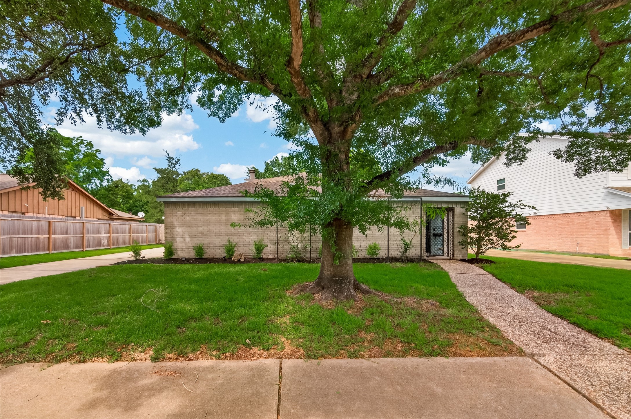 15539 Torry Pines Road Houston, TX 77062 - Photo 1 of 45