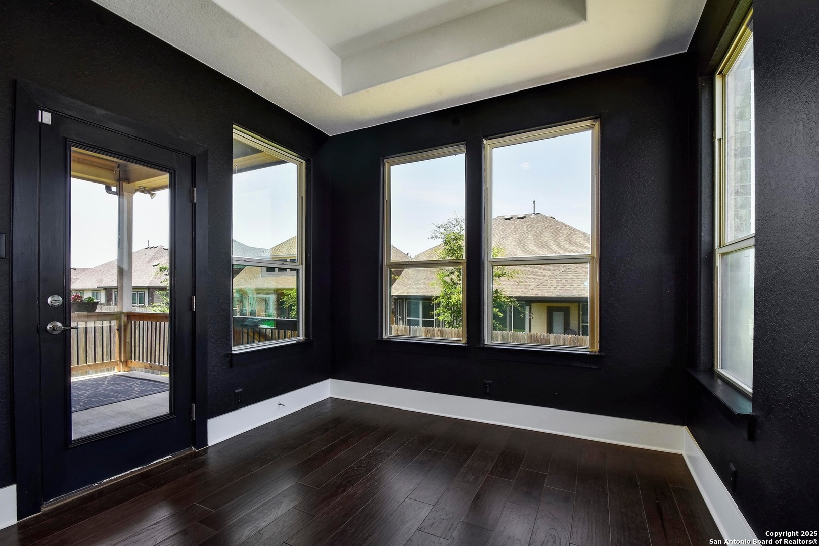 216 Kilmarnock Boerne, TX 78015 - Photo 11 of 35