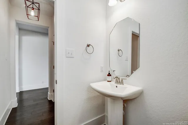 $499,000 | 216 Kilmarnock, Boerne, TX 78015