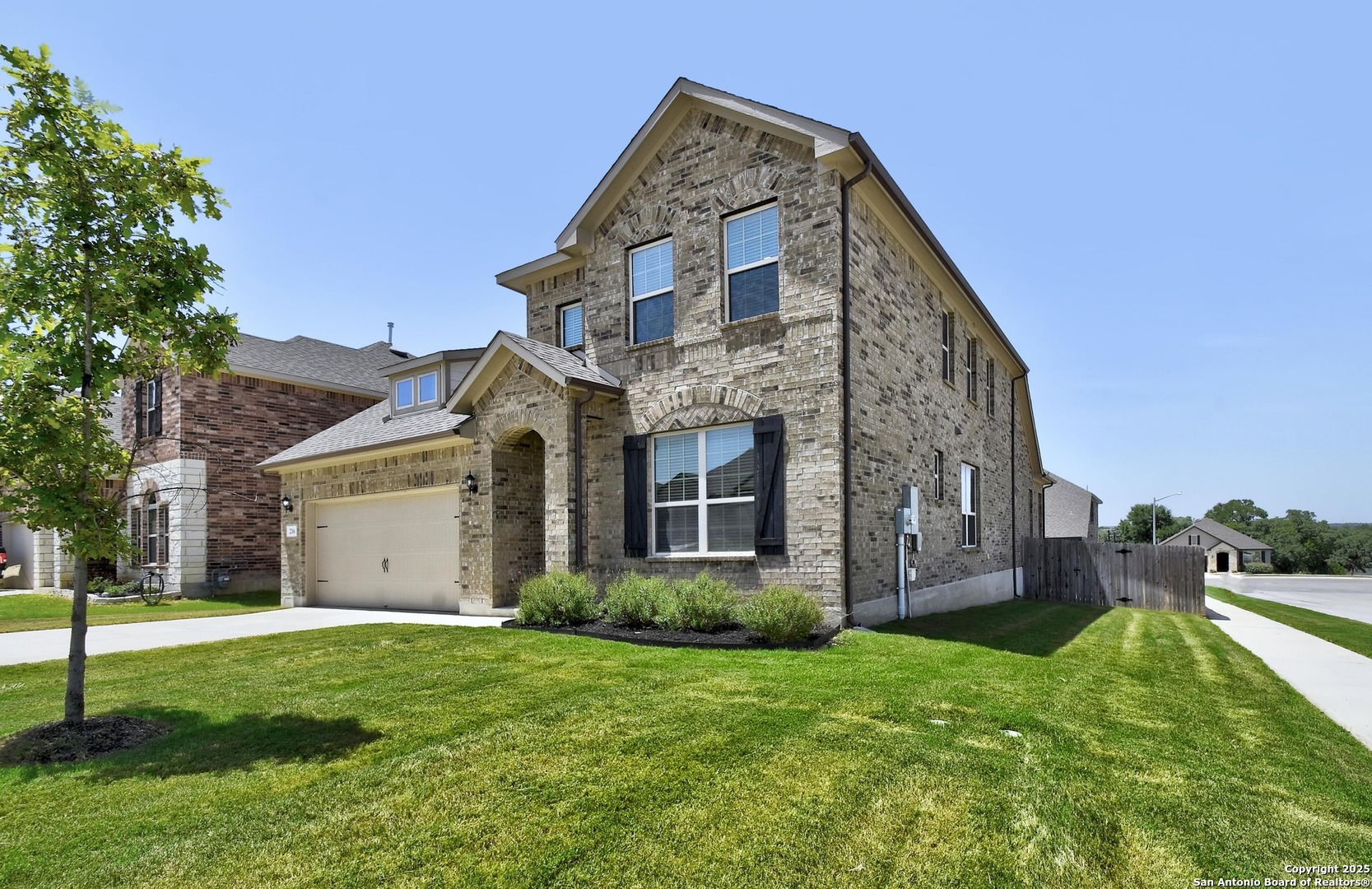 216 Kilmarnock Boerne, TX 78015 - Photo 2 of 35