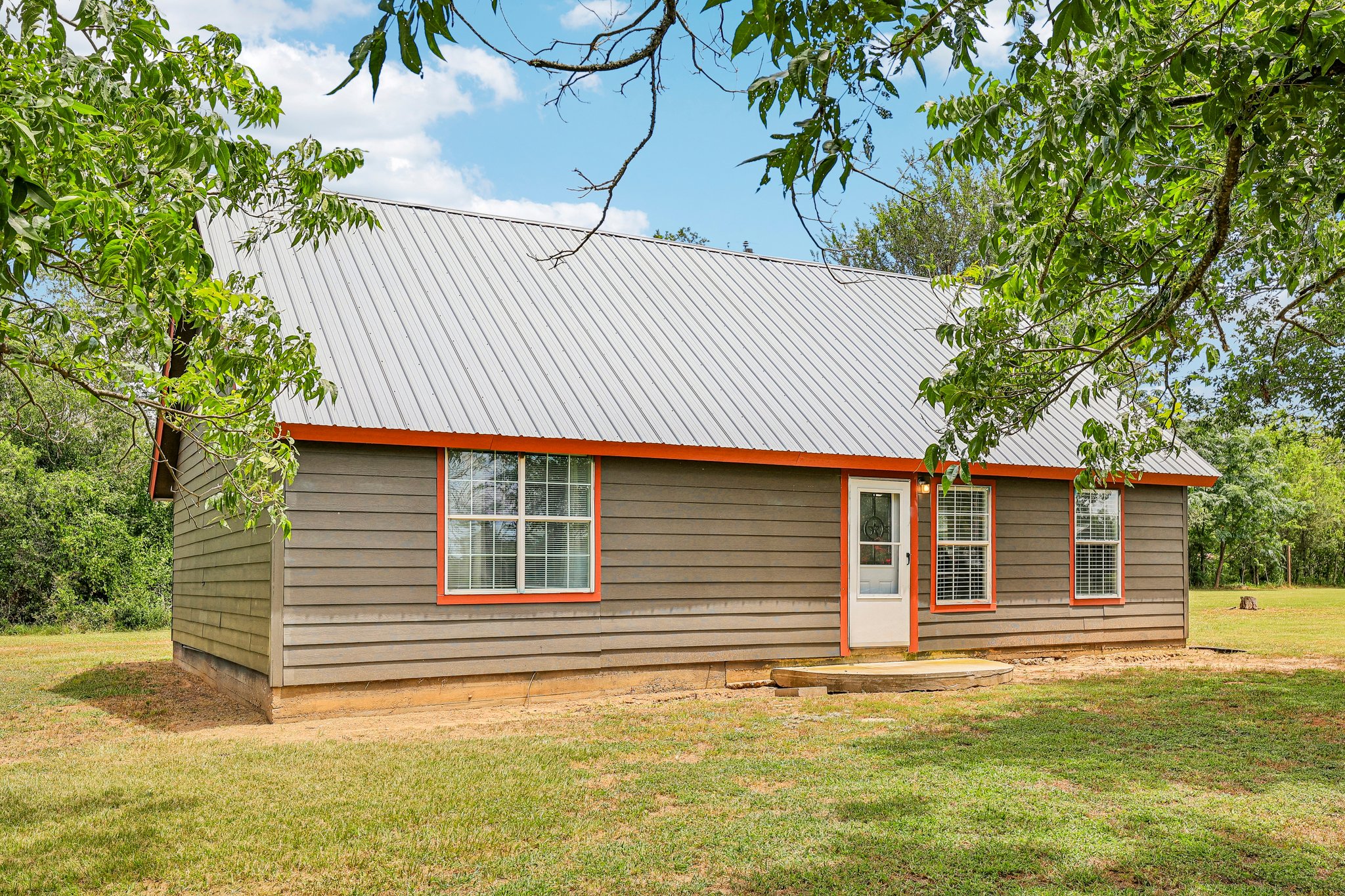 122 Dodd Preston Road Elgin, TX 78621 - Photo 8 of 37