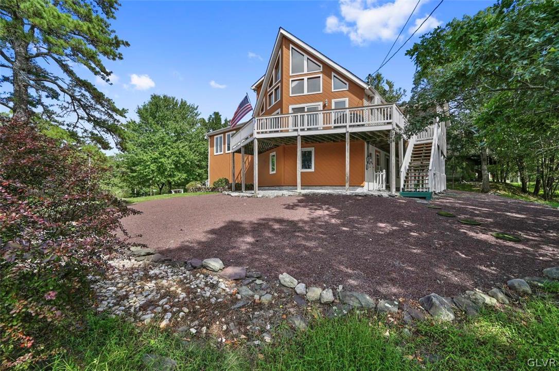 104 Elgin Way Bushkill, PA 18324 - Photo 2 of 50