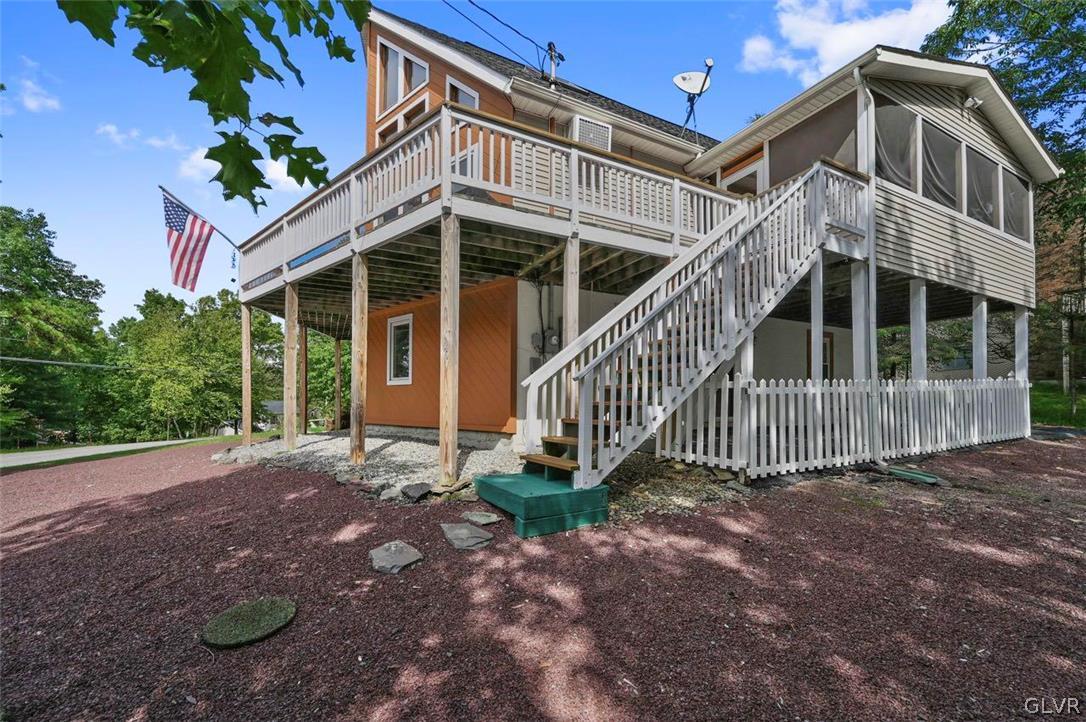 104 Elgin Way Bushkill, PA 18324 - Photo 3 of 50