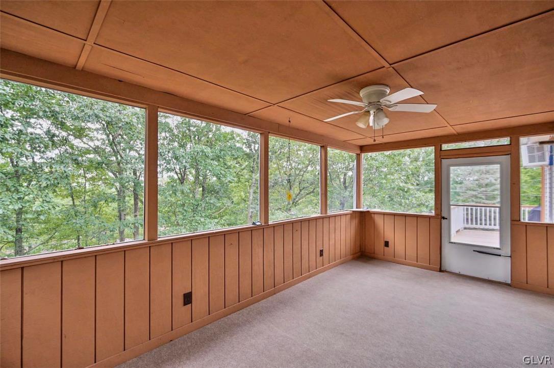 104 Elgin Way Bushkill, PA 18324 - Photo 34 of 50