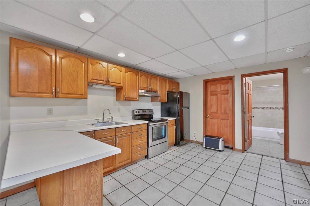 104 Elgin Way Bushkill, PA 18324 - Photo 38 of 50