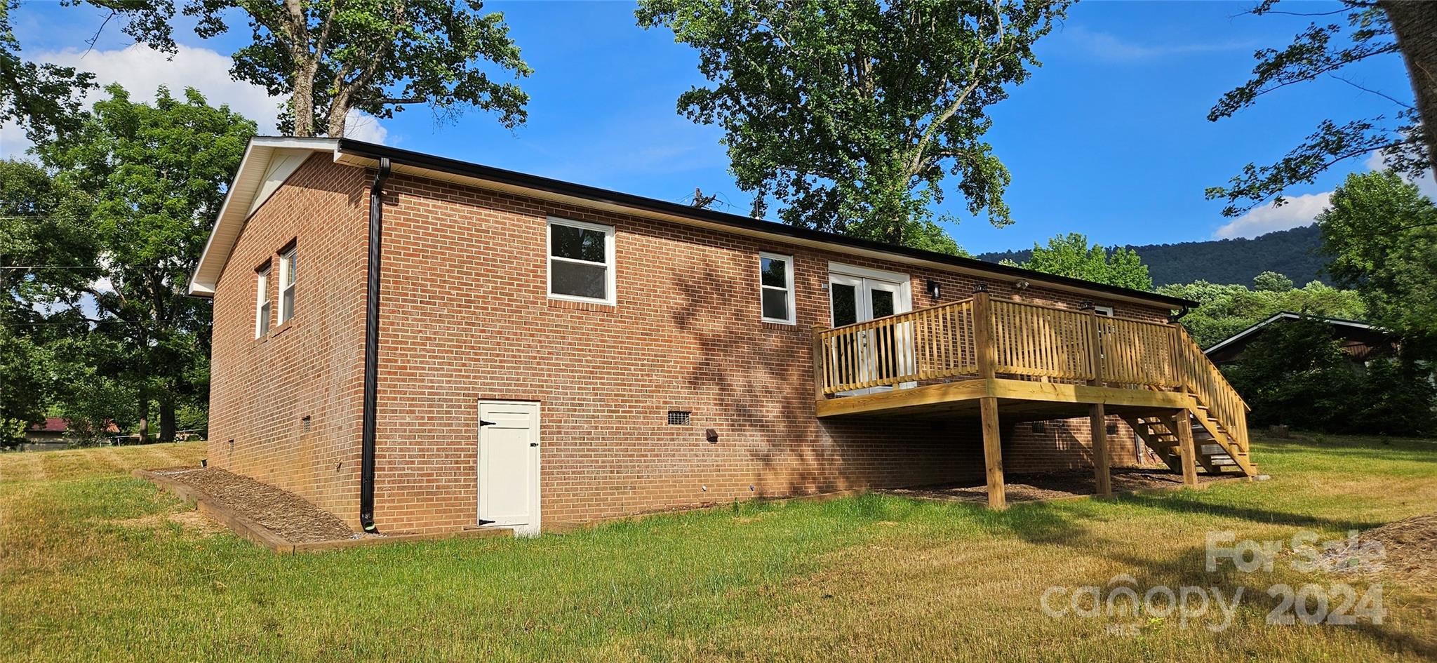 2408 Clark Loop Morganton, NC 28655 - Photo 3 of 42 Gallery Image 3