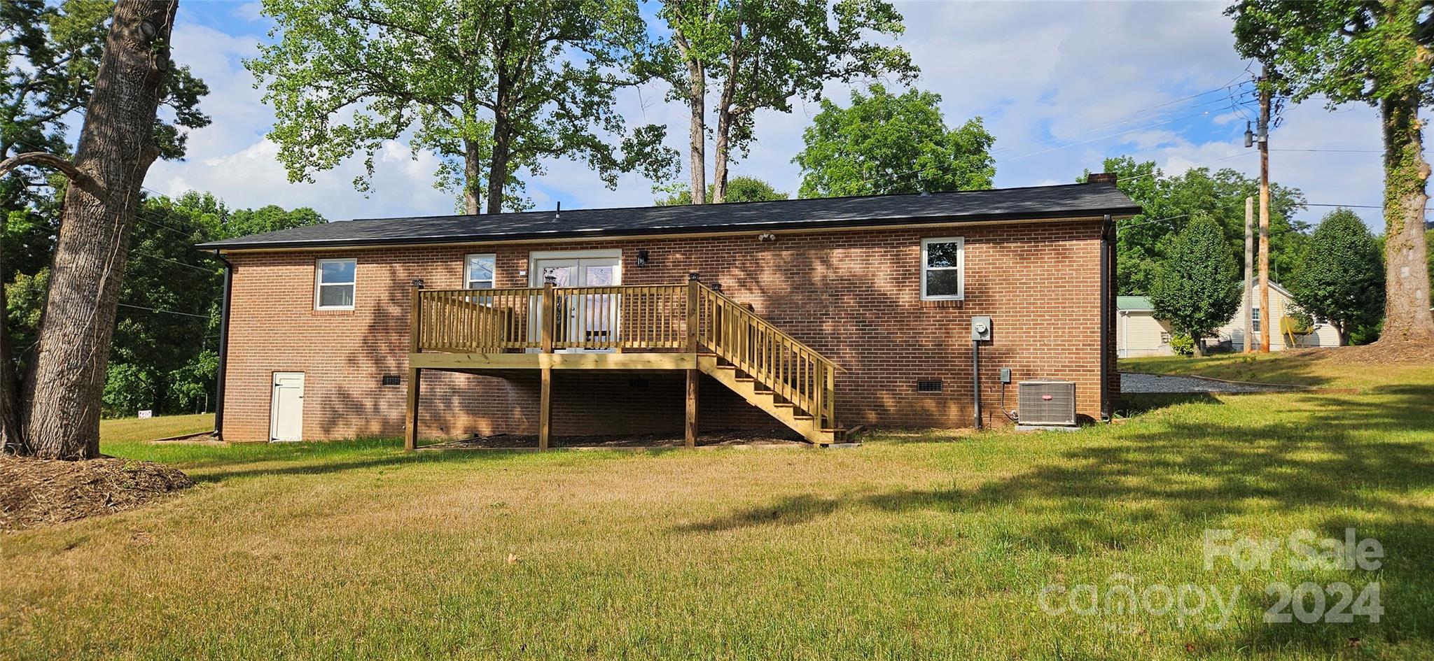 2408 Clark Loop Morganton, NC 28655 - Photo 4 of 42 Gallery Image 4