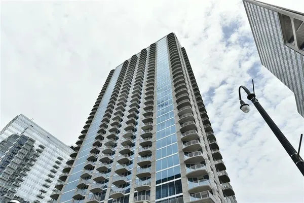 $2,750 | 400 West Peachtree Street Northwest, Unit 711, Atlanta, GA 30308
