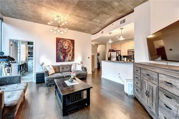 $2,750 | 400 West Peachtree Street Northwest, Unit 711, Atlanta, GA 30308