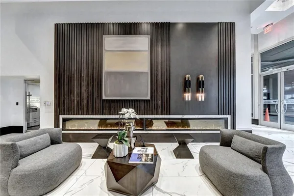 $2,750 | 400 West Peachtree Street Northwest, Unit 711, Atlanta, GA 30308