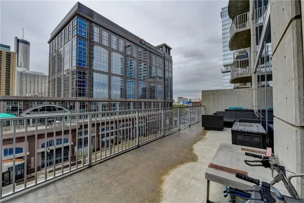 $2,750 | 400 West Peachtree Street Northwest, Unit 711, Atlanta, GA 30308