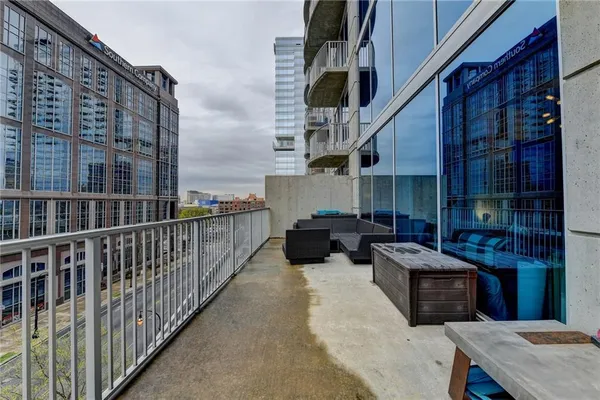 $2,750 | 400 West Peachtree Street Northwest, Unit 711, Atlanta, GA 30308