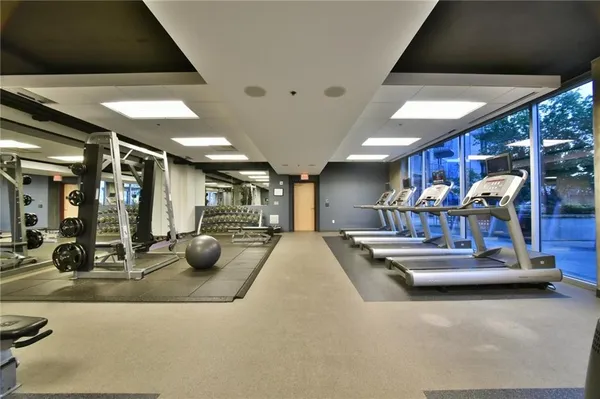 $2,750 | 400 West Peachtree Street Northwest, Unit 711, Atlanta, GA 30308