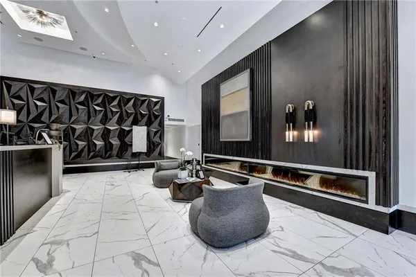 $2,750 | 400 West Peachtree Street Northwest, Unit 711, Atlanta, GA 30308