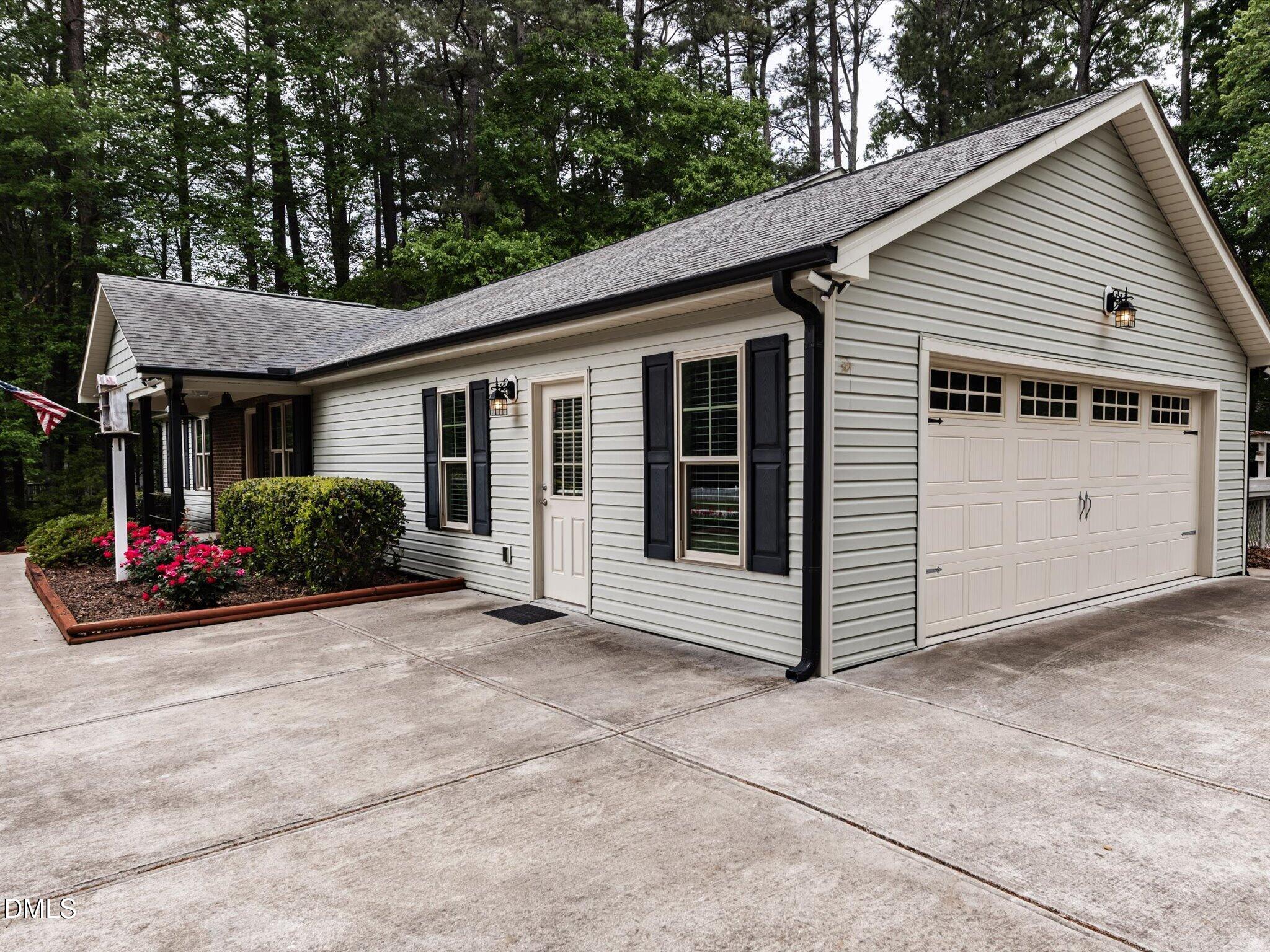 4532 Johnson Pond Road Apex, NC 27539 - Photo 7 of 50 07-Garage