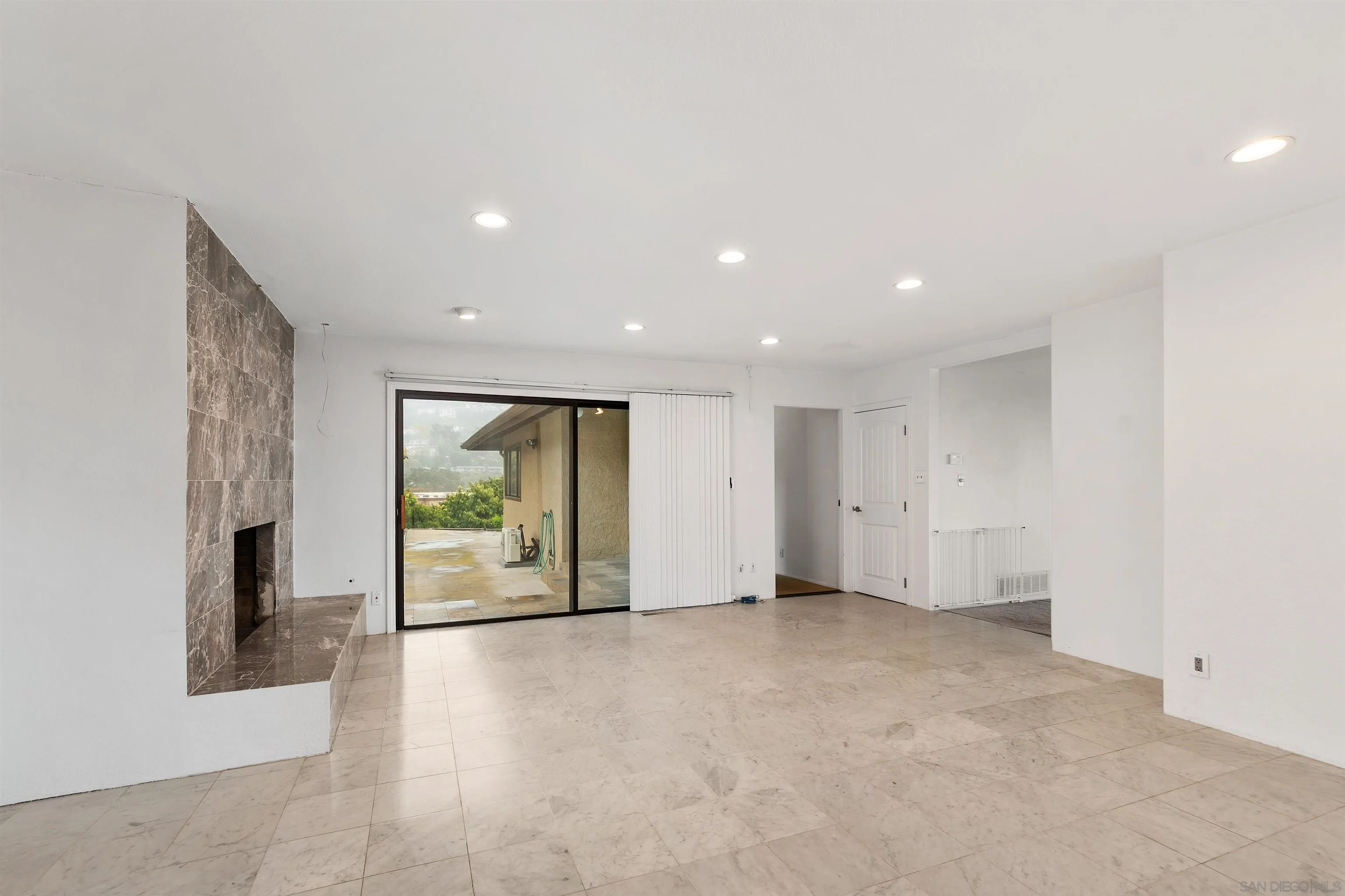 2435 Paseo Dorado La Jolla, CA 92037 - Photo 13 of 40 an empty room with windows