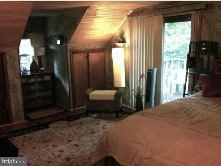 1173 County Line Road Huntingdon Valley, PA 19006 - Photo 11 of 20 Bedroom - Main