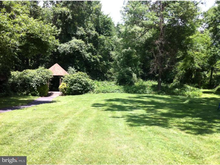 1173 County Line Road Huntingdon Valley, PA 19006 - Photo 18 of 20 Exterior Back