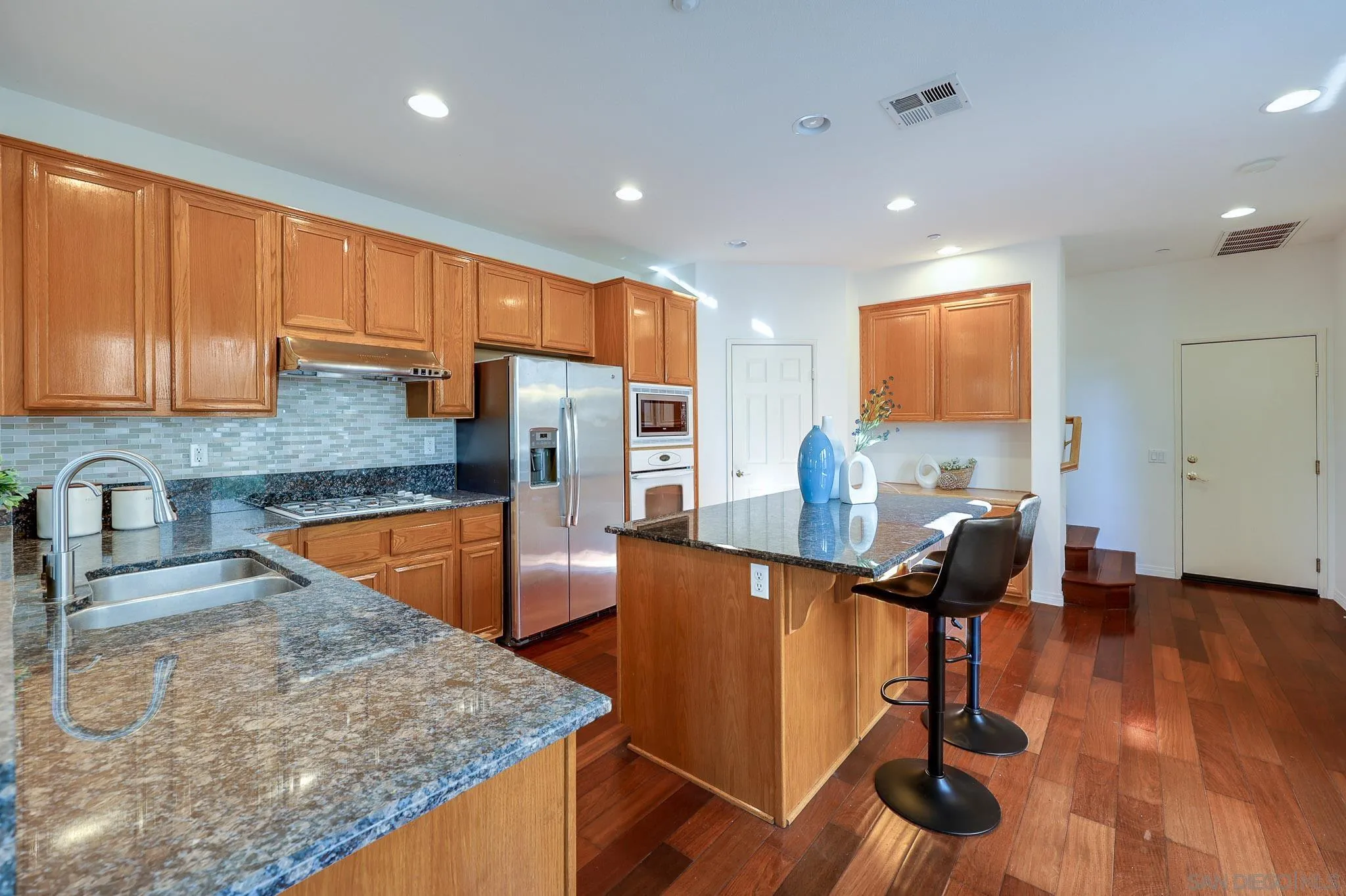 16639 Deer Ridge Road San Diego, CA 92127 - Photo 9 of 37