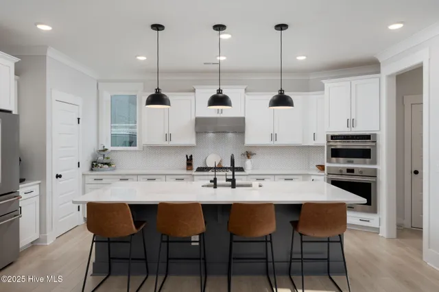 $869,000 | 3720 Mason Port Drive, Unit 60, Wilmington, NC 28409