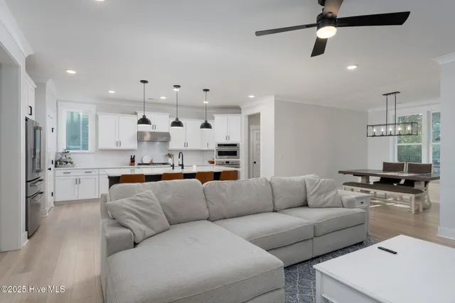 $869,000 | 3720 Mason Port Drive, Unit 60, Wilmington, NC 28409