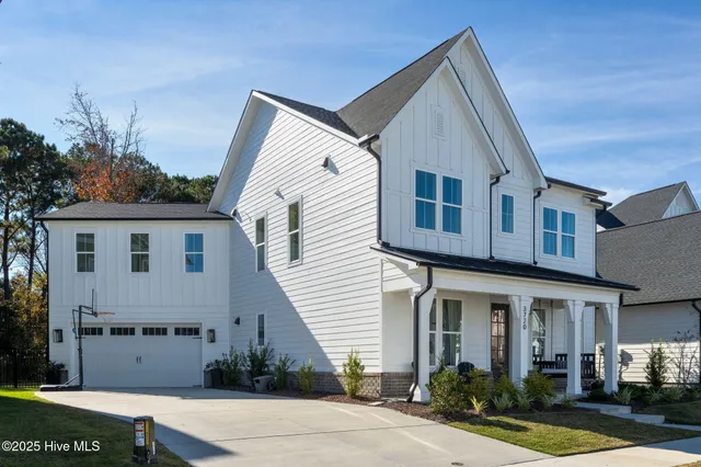 $869,000 | 3720 Mason Port Drive, Unit 60, Wilmington, NC 28409