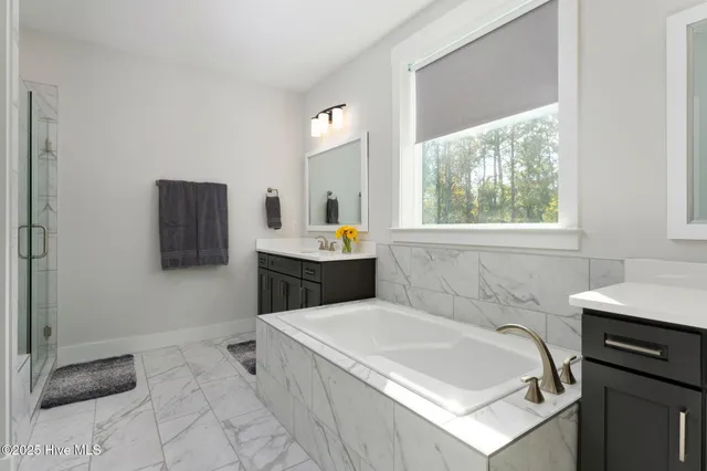 $869,000 | 3720 Mason Port Drive, Unit 60, Wilmington, NC 28409