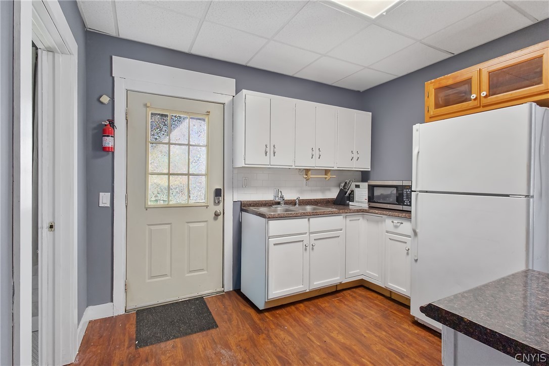 125 Kensington Road Syracuse, NY 13210 - Photo 17 of 44