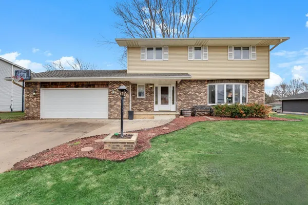 $339,900 | 1209 Westwood Drive, Faribault, MN 55021