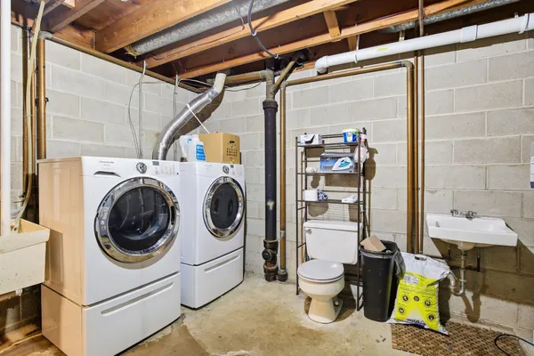 $339,900 | 1209 Westwood Drive, Faribault, MN 55021