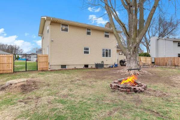 $339,900 | 1209 Westwood Drive, Faribault, MN 55021