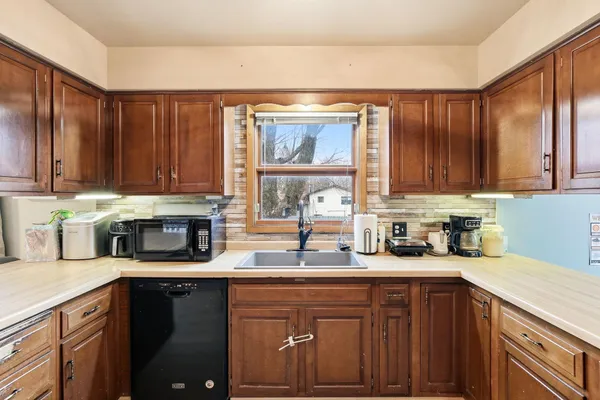 $339,900 | 1209 Westwood Drive, Faribault, MN 55021