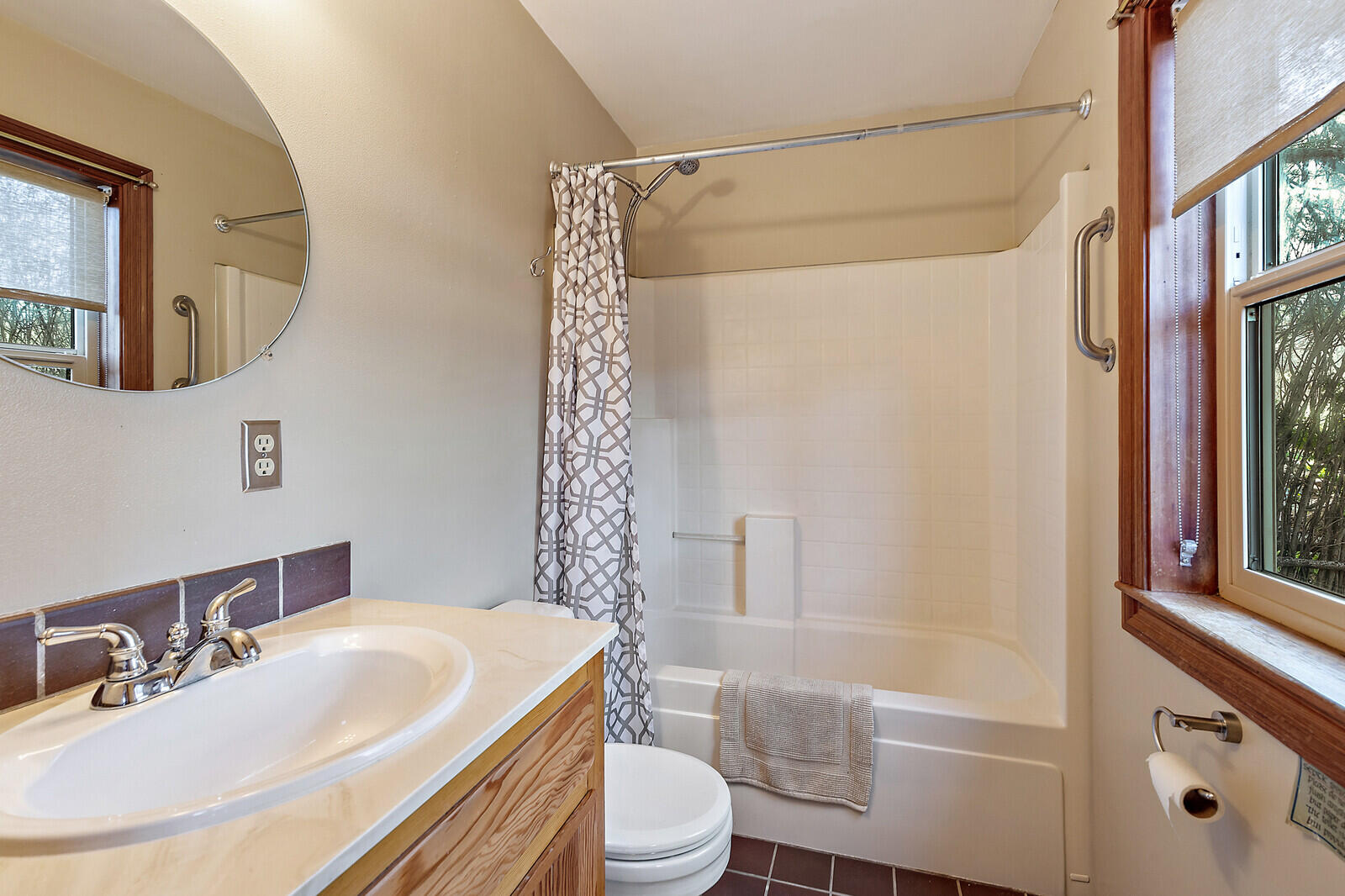 7017 Dark Hollow Road Medford, OR 97501 - Photo 37 of 74 64_DH_64_mls