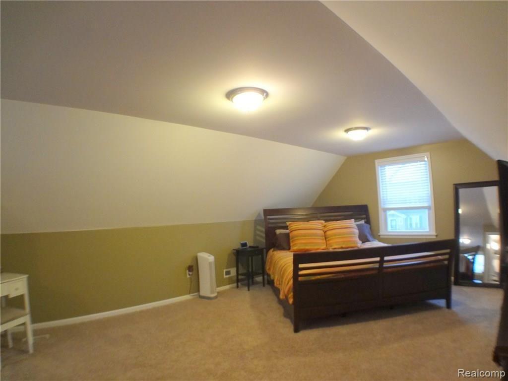 929 Cambridge Road Berkley, MI 48072 - Photo 10 of 18