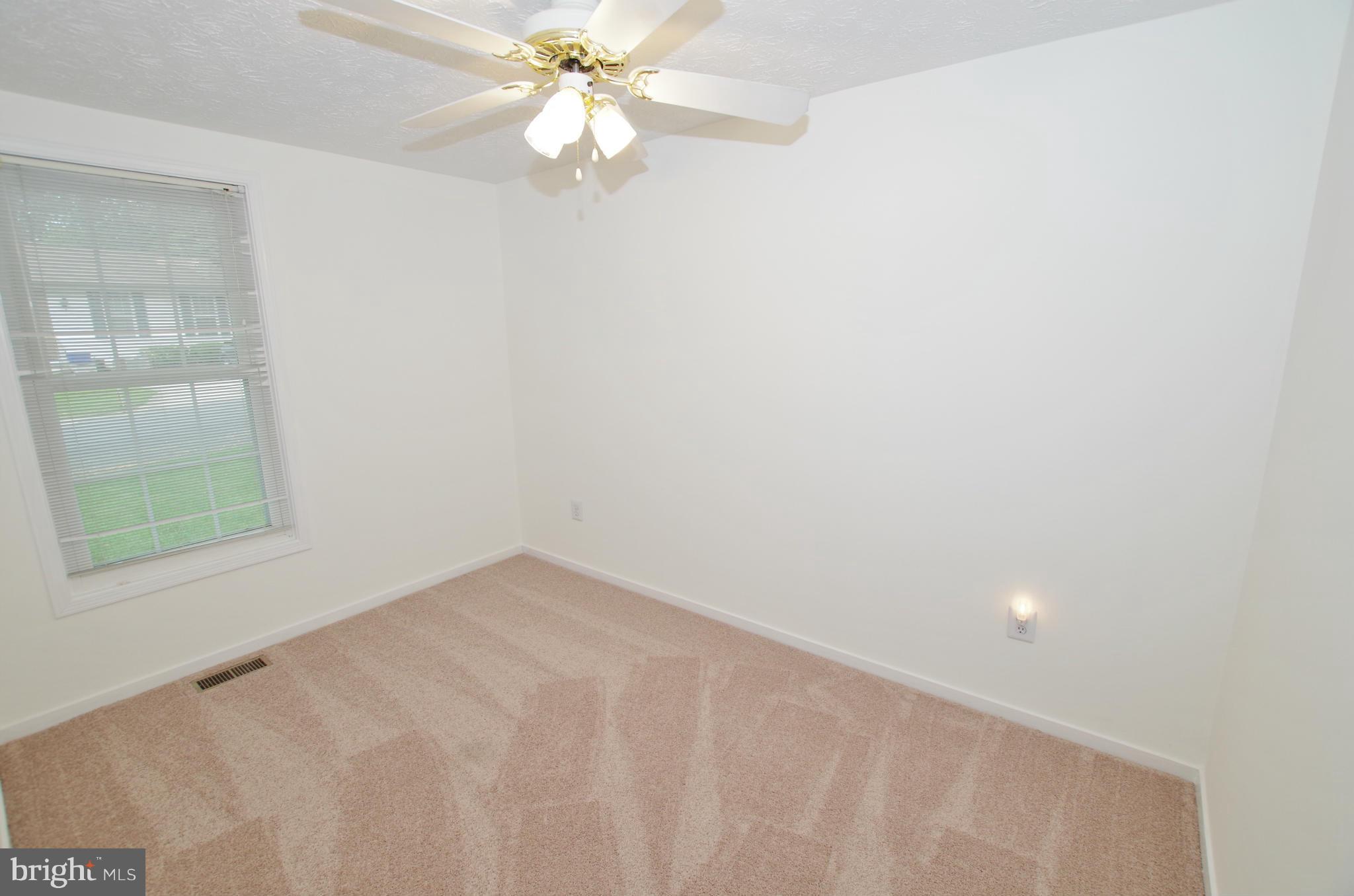 7312 Torran Rocks Way Gaithersburg, MD 20879 - Photo 12 of 30 Bedroom with Ceiling Fan